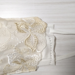 再販【送料込み】不織布マスクカバー   オフベージュ刺繍   肌に優しい 結婚式 4枚目の画像