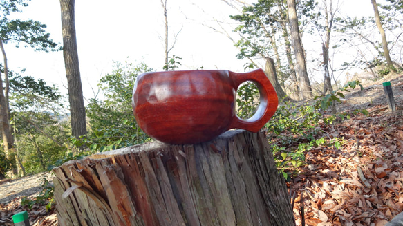 　　花梨の木の一木彫りコーヒーカップ 3枚目の画像