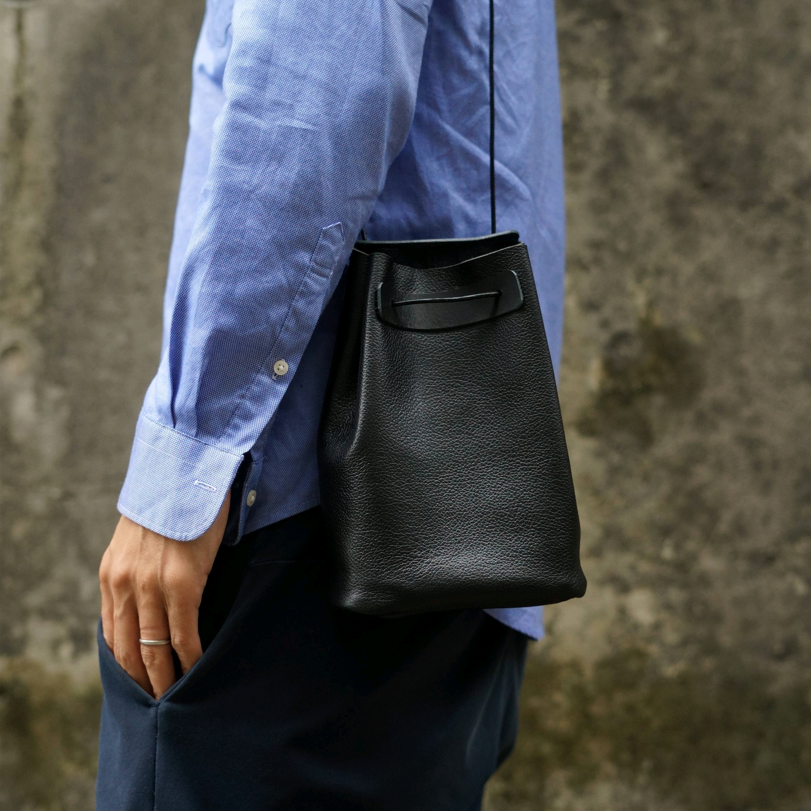 楽天市場】【布袋あり】FURLA フルラ 巾着レザーバッグ レザー