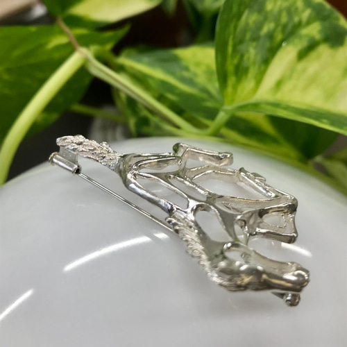 空駆け登る馬シルバーブローチ(送料無料) ブローチ kakaz 通販