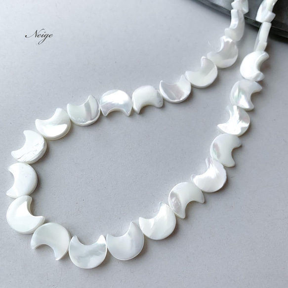 crescent moon マザーオブパールネックレス white crescent moon マザーオブパールネックレス white