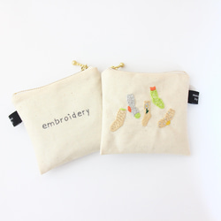 10㎝ファスナー〉メリーゴーランド刺繍ポーチ ポーチ 手刺繍小物