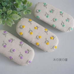 刺繍ヘアクリップ「小花（グリーン）」 4枚目の画像