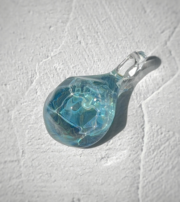 Sea glass pendant　L＊ウォータリーブルー 3枚目の画像