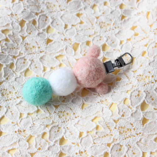 ブタさんお団子ストラップ☆ファスナーハンドル(引き手、持ち手