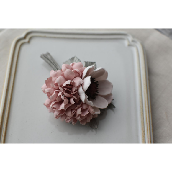【布花】アネモネと紫陽花の花束コサージュ（ピンク）/一点物 3枚目の画像