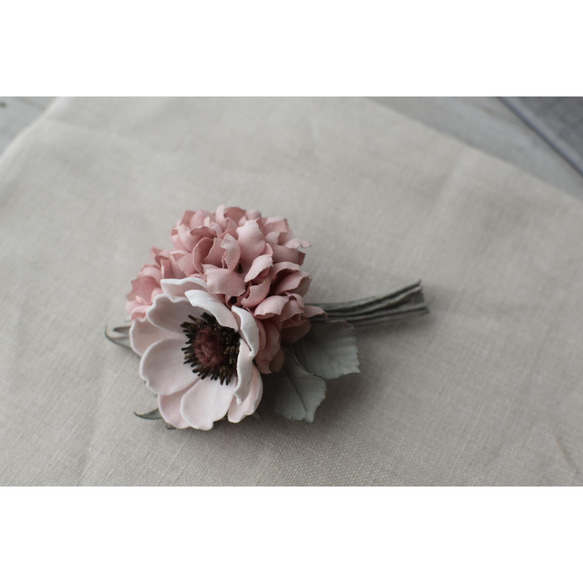 【布花】アネモネと紫陽花の花束コサージュ（ピンク）/一点物 8枚目の画像