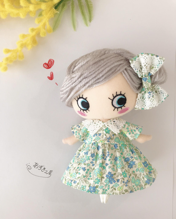 激安超安値 水色小花のワンピース♡ヘアゴムセット イルメール イーマリー 人形