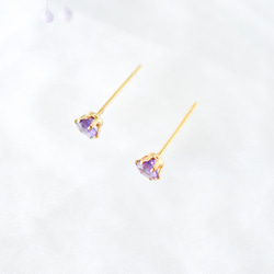 【天然石アメジスト (ダークカラー)の一粒スタッドピアス】紫 /4mm /サージカルステンレス /つけっぱなしok 6枚目の画像