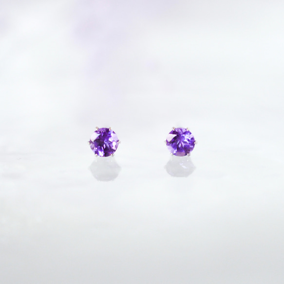 天然石アメジスト (ダークカラー)のシンプルな一粒スタッドピアス】紫