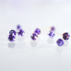 【天然石アメジスト (ダークカラー)の一粒スタッドピアス】紫 /4mm /サージカルステンレス /つけっぱなしok 9枚目の画像