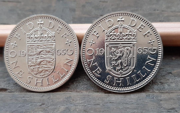 2枚セット♥イギリス 1965年 シリング 英国コイン 美品です 本物 スコットランドライオンデザイン♥エリザベス女王♥ 1枚目の画像