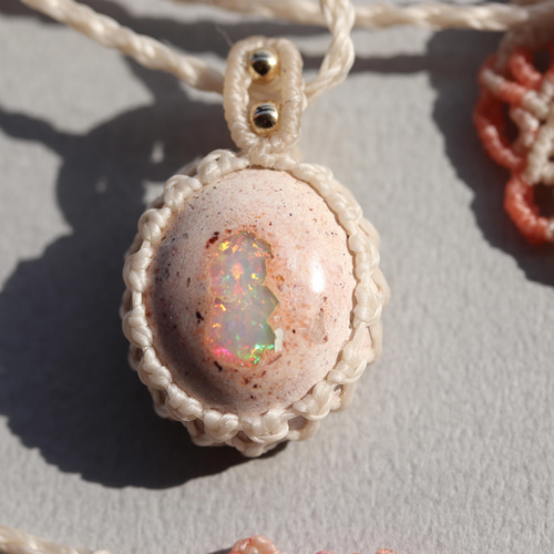 カンテラオパールのマクラメネックレス シンプルな首飾りカンテラオパール13【マクラメネックレス