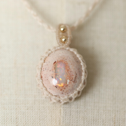 カンテラオパールのマクラメネックレス シンプルな首飾りカンテラオパール13【マクラメネックレス