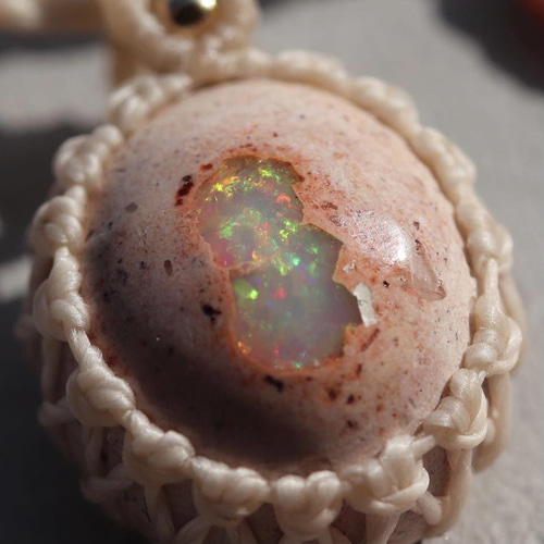 カンテラオパールのマクラメネックレス シンプルな首飾りカンテラオパール13【マクラメネックレス