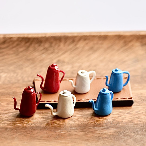 レトロポップな琺瑯風コーヒーケトル(コーヒーポット) マルーンレッド