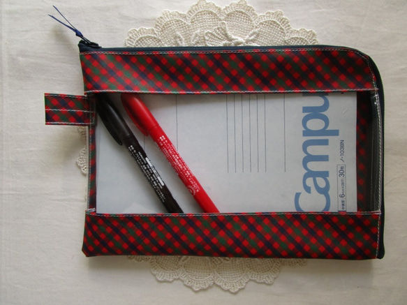 仕切りつきA5　L字クリアポーチ　ファミリアチェック♡　連絡帳　書類　お着換え　トラベル　お稽古　お受験 8枚目の画像