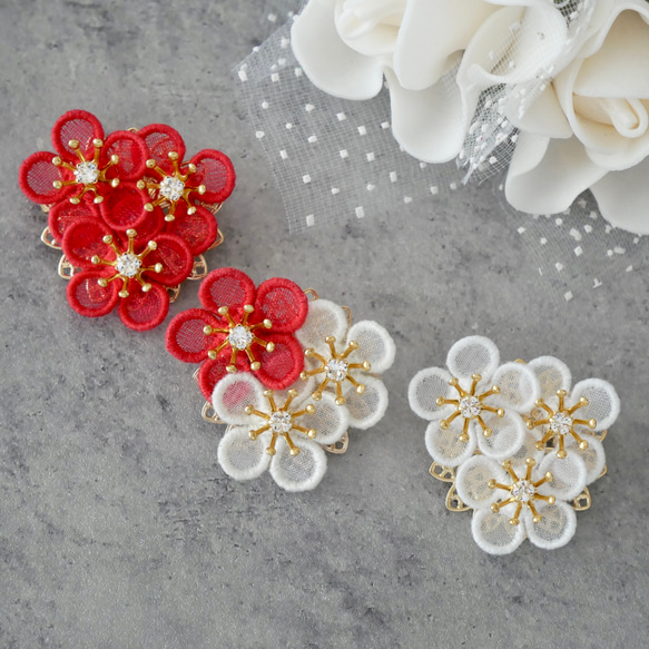 3色から選べる！梅の花ブローチ (受注生産/オーガンジー刺繍