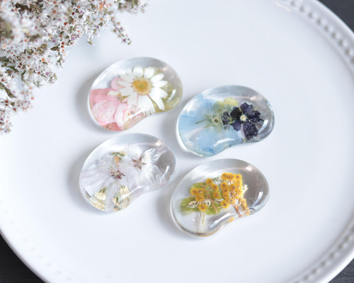 No.151 ミモザ＆猫ちゃんの箸置き♡固まるハーバリウム2個set No.151 ミモザ＆猫ちゃんの箸置き♡固まるハーバリウム2個set