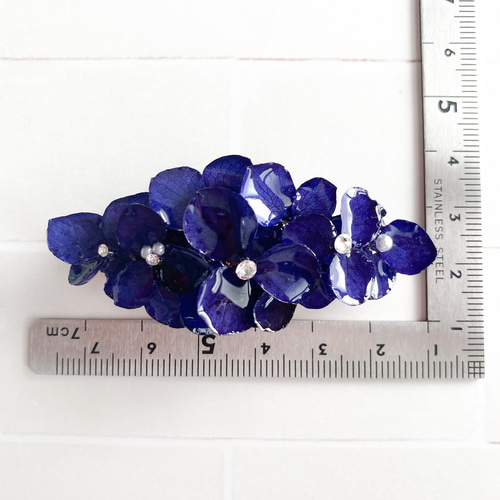 紫陽花が満開＊バレッタ／ヘアクリップ（ネイビー） バレッタ