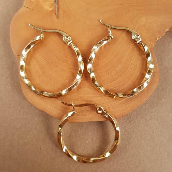 [2pcs] オール サージカル ステンレス スクリュー フープピアス 外径25mm 金属アレルギー対応 1枚目の画像
