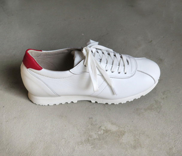 [白 x 紅] 經典設計與高品質真皮！ EMA運動鞋 第6張的照片