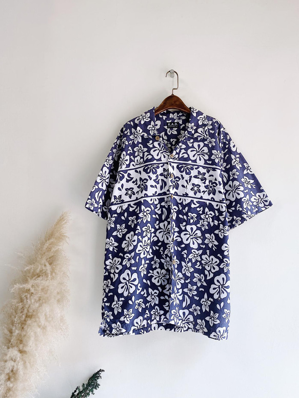 深藍花卉滿版圖騰 古著棉質夏威夷襯衫上衣 vintage Aloha Shirt 第1張的照片