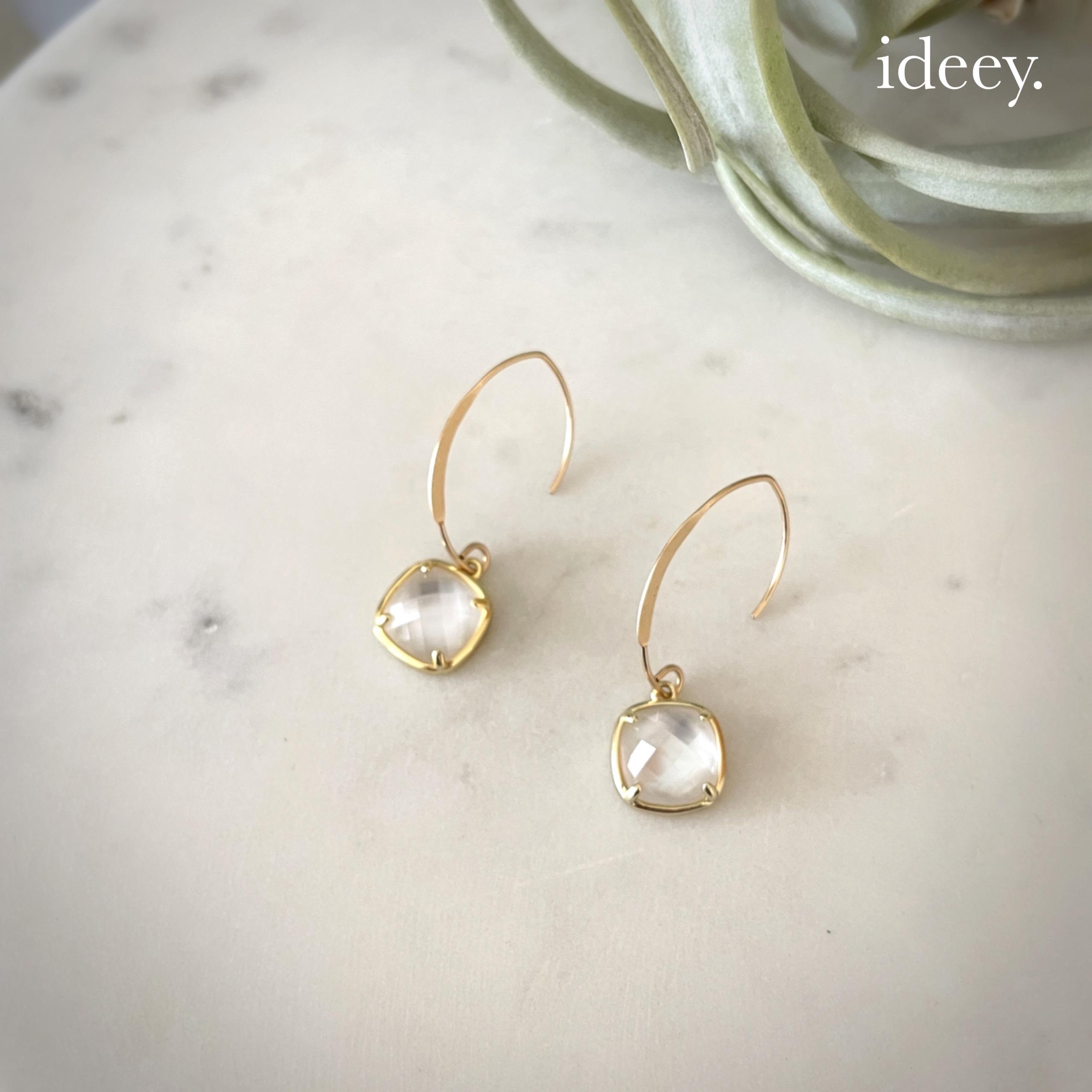 クリスタル&シェル14kgfマーキスフックピアス〈294〉