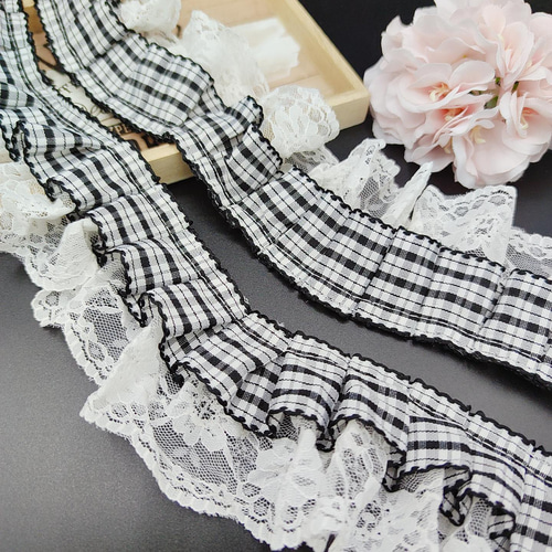 品番YZ1124 レース チェック柄 2層 ギャザーレース モチーフ 生地1m 糸