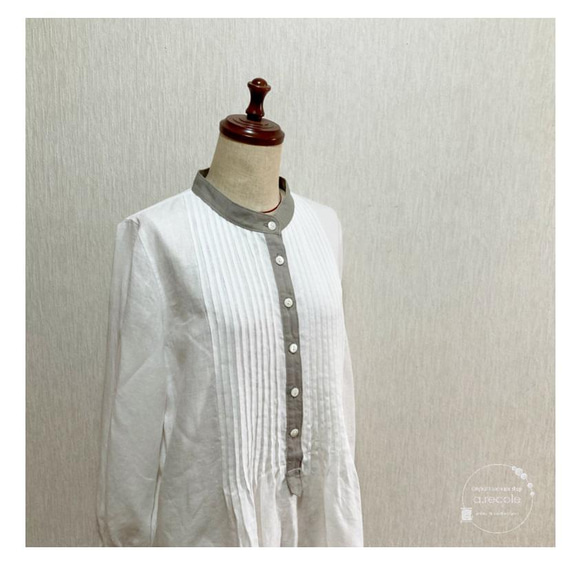 【送料無料】スタンドカラーのピンタックかぶりシャツワンピース（ホワイト×グレー） 5枚目の画像