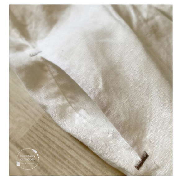 【送料無料】スタンドカラーのピンタックかぶりシャツワンピース（ホワイト×グレー） 8枚目の画像