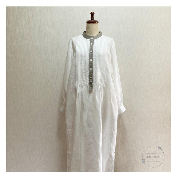 【送料無料】スタンドカラーのピンタックかぶりシャツワンピース（ホワイト×グレー） 3枚目の画像
