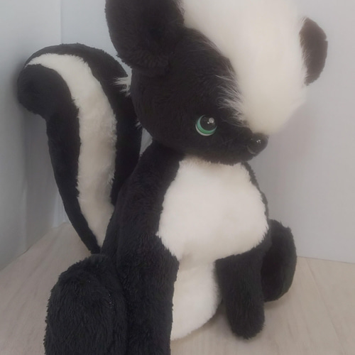 ふわふわぬいぐるみ☆ちょっぴりレトロなスカンクくん☆ ぬいぐるみ