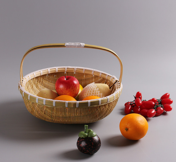 竹の実皿*果物かご かごバッグ 竹竹屋 通販 13757649｜Creema(クリーマ)