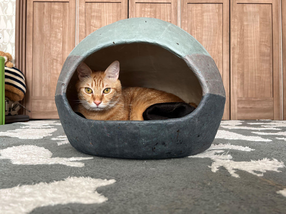 和紙でできた猫ハウス　チョビータ （オーダー製作） 1枚目の画像