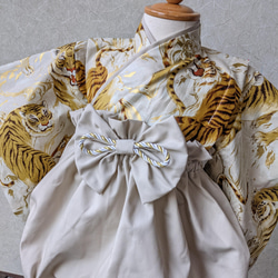 ベビー袴　鷹✕ベージュ ベビー袴 鷹✕ベージュ プッパプーポ ベビー 袴 – PUPPAPUPO