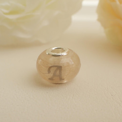 ペットの毛から作るジュエリー犬 猫 うちの子オーダー  イニシャル入り　毛玉ジュエリービーズ 2枚目の画像