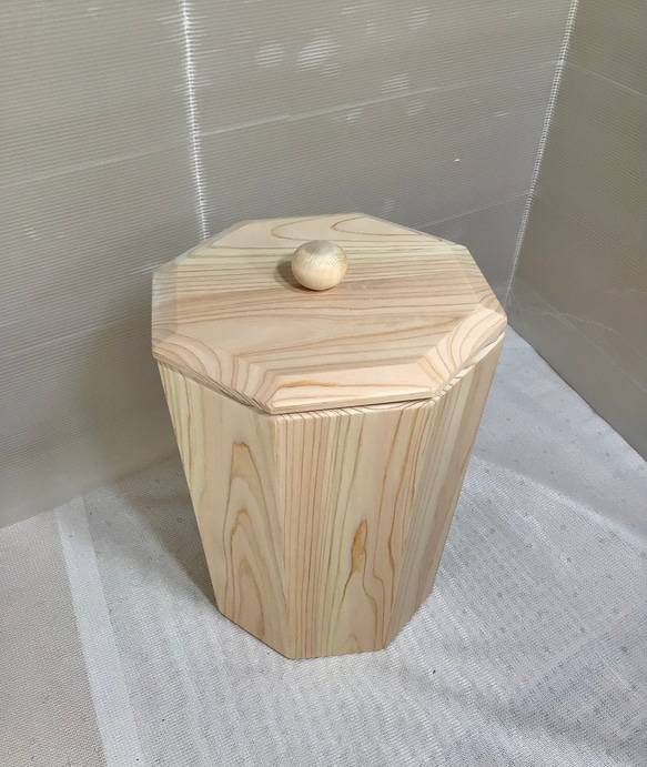陶器容器 六角形木の蓋付き 5個セット キャニスター 密閉 角型 セラミック お塩 木蓋付き 保存容器 四角 2個