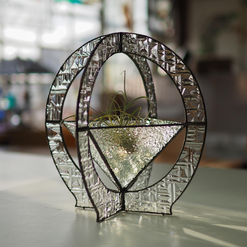 ステンドグラス 造花入りのチェーンで吊れるテラリウム Amazon.co.jp: Yaomiao ステンドグラス ハンギングプラント