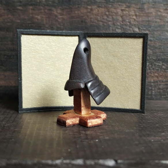 加藤清正 長烏帽子形兜 草木染小根付 彫刻 十五 通販 13758698｜Creema