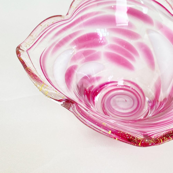 紫陽花のうつわ/きれいピンク（小物入れ・お香立て）トンボ玉＆お香付き 1枚目の画像