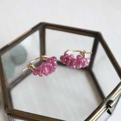 ｛ピアス/イヤリング｝14kgf/petit berries hoops ピンクトルマリン〔10月誕生石〕 5枚目の画像