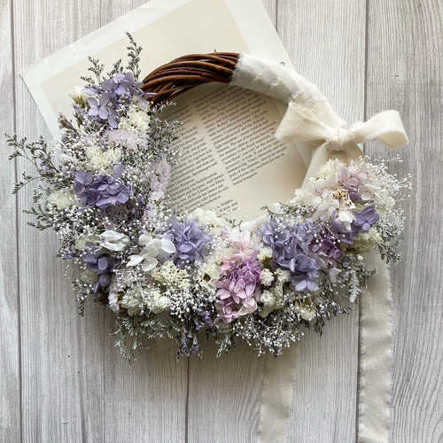 パープルとホワイトのリース 〜数種のスターチス〜 プリザーブド