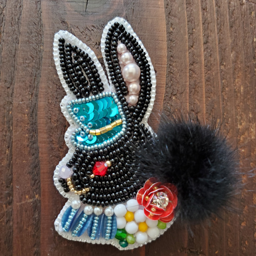 アルチビオウサギモチーフビーズ刺繍スカート アルチビオウサギ