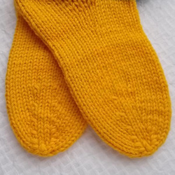 【ウクライナ支援】23.5～24.5㎝くらいの方用 ウール100％の毛糸を約200グラム使用した分厚い靴下 6枚目の画像