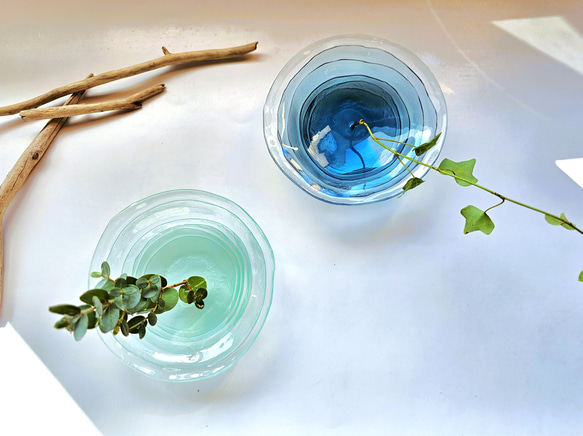 水たまり ガラスの一輪挿し 花器 新色ブルー 一輪挿し・花瓶・花器