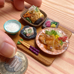 【ミニチュアフード】ちょっと贅沢な生姜焼き定食A 1枚目の画像
