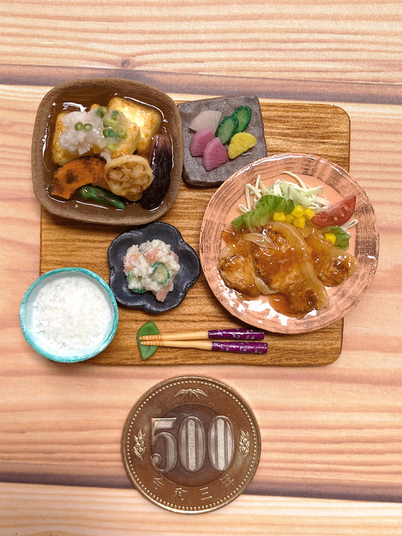【ミニチュアフード】ちょっと贅沢な生姜焼き定食A 4枚目の画像