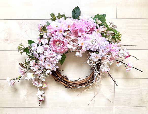 No.wreath-15436/桜とラナンキュラスのリース22-(1) 42x60cm /アーティフィシャルフラワー造花 1枚目の画像