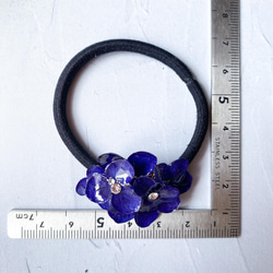紫陽花が満開＊ヘアゴム／ポニーフック（ネイビー） 4枚目の画像